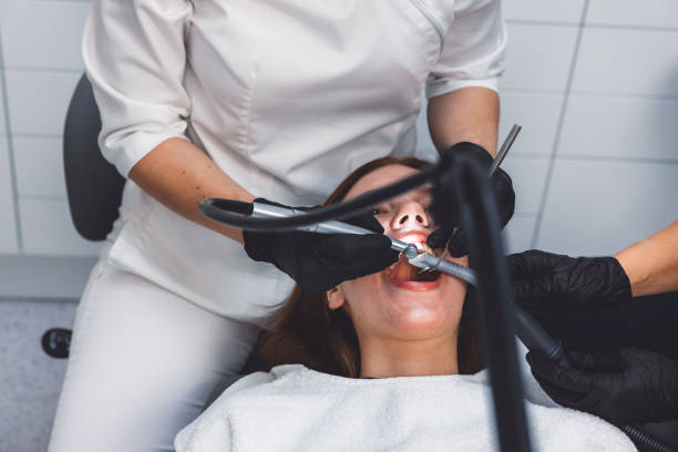 Best Emergency Gum Treatment in Barrington Hls, IL